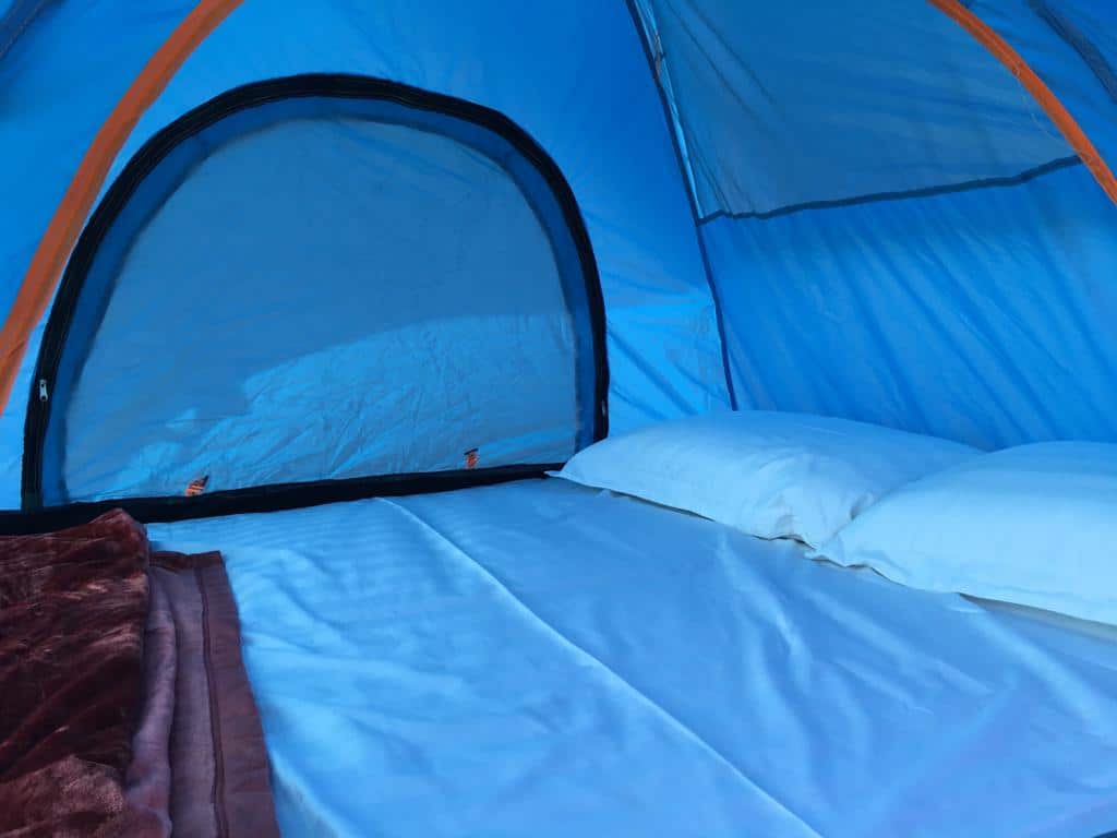 Igloo_Tents___Interior_3_lg